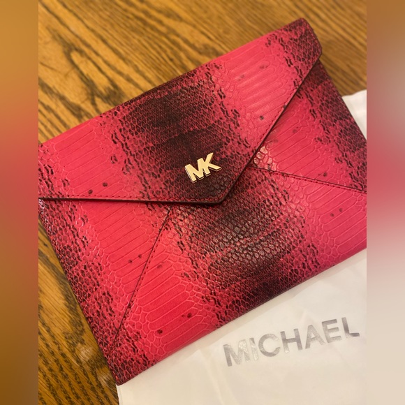Michael Kors Pink Envelope Clutch - Picture 2 of 6